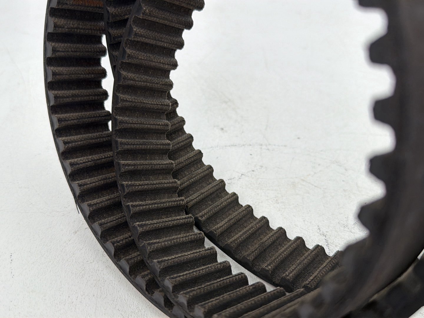 1984 - 1998 Harley-Davidson Touring Electra Glide Classic Rear Drive Belt 40001-85