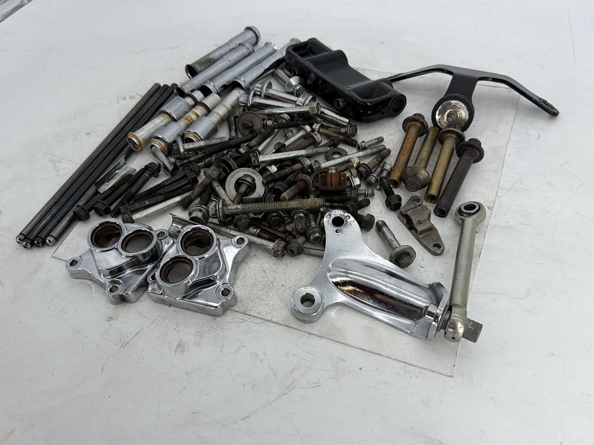 2010 Harley Touring Electra Glide Classic Twin Cam Engine Hardware Bolt Pushrods