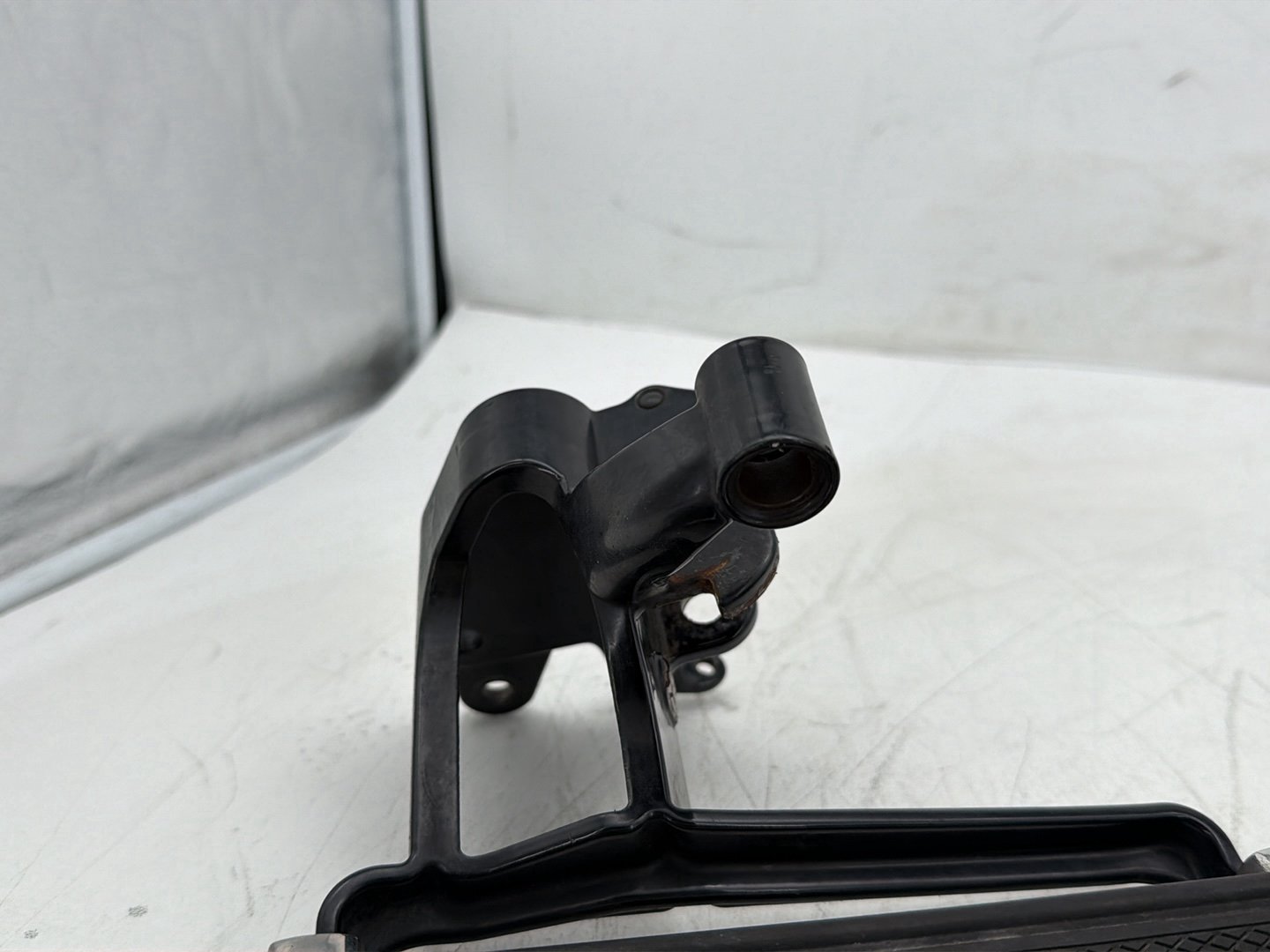 2011 Harley Heritage Softail Classic FLSTC OEM Left Right Driver Floorboard Foot Rest