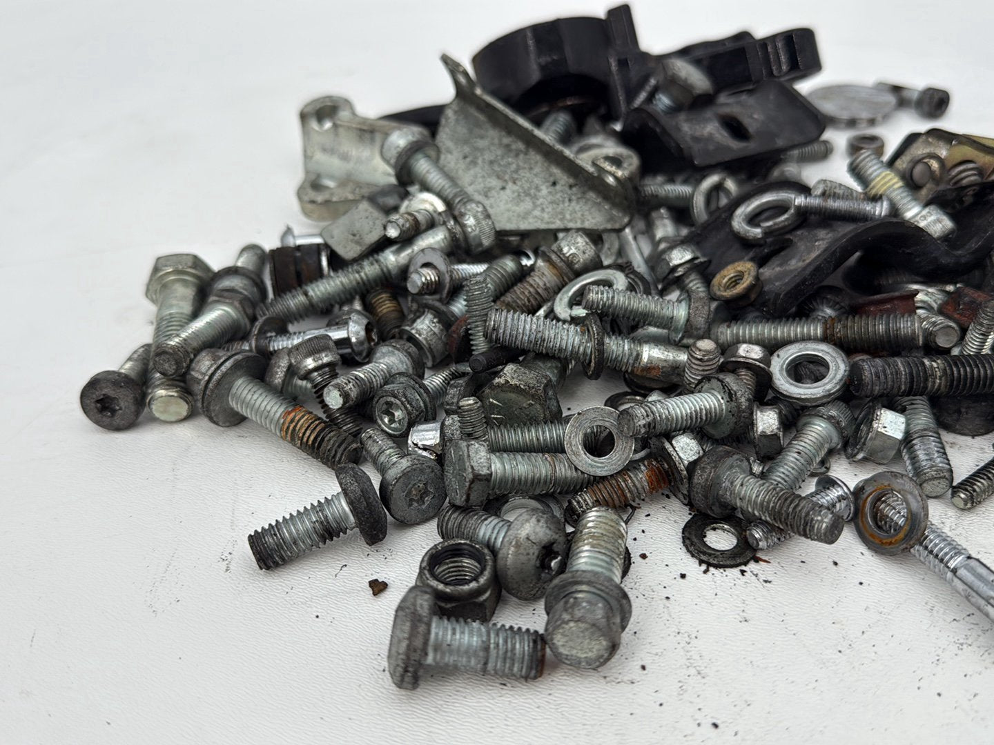 2007 - 2011 Harley-Davidson Touring Street Glide Hardware Bolts Nuts & Brackets