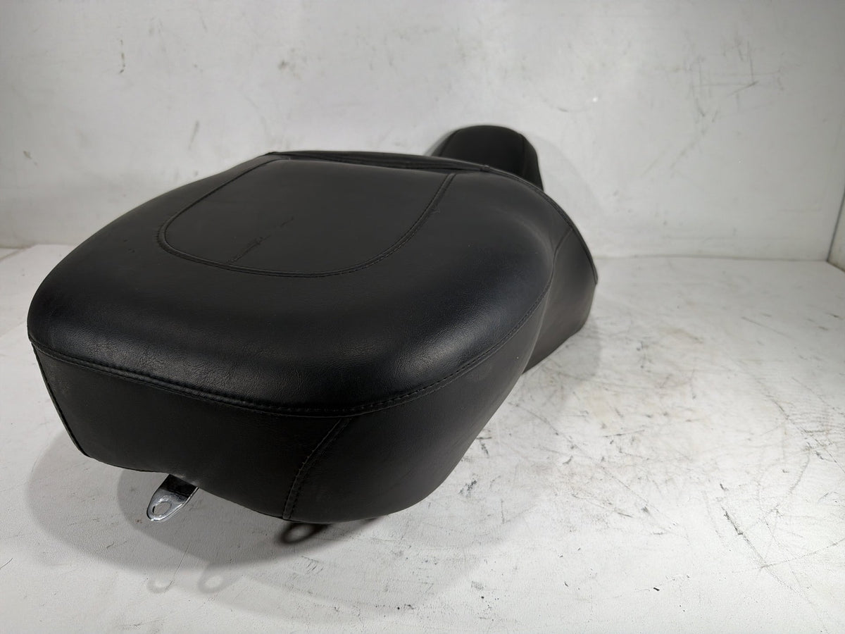 2011 Harley Electra Glide Touring Ultra OEM Passenger Rider Driver Seat Saddle