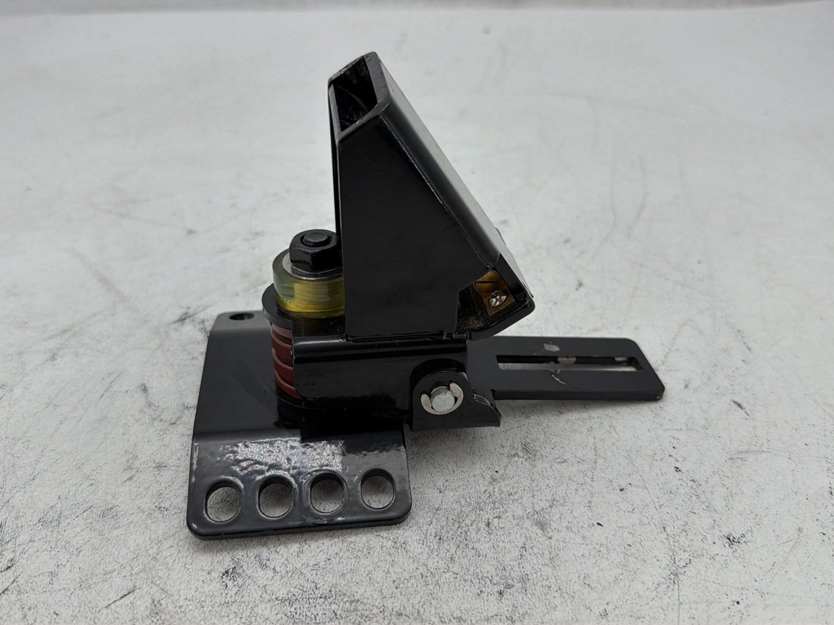 2015 Harley Electra Glide Ultra Low Front Driver Rider Backrest Bracket Mount