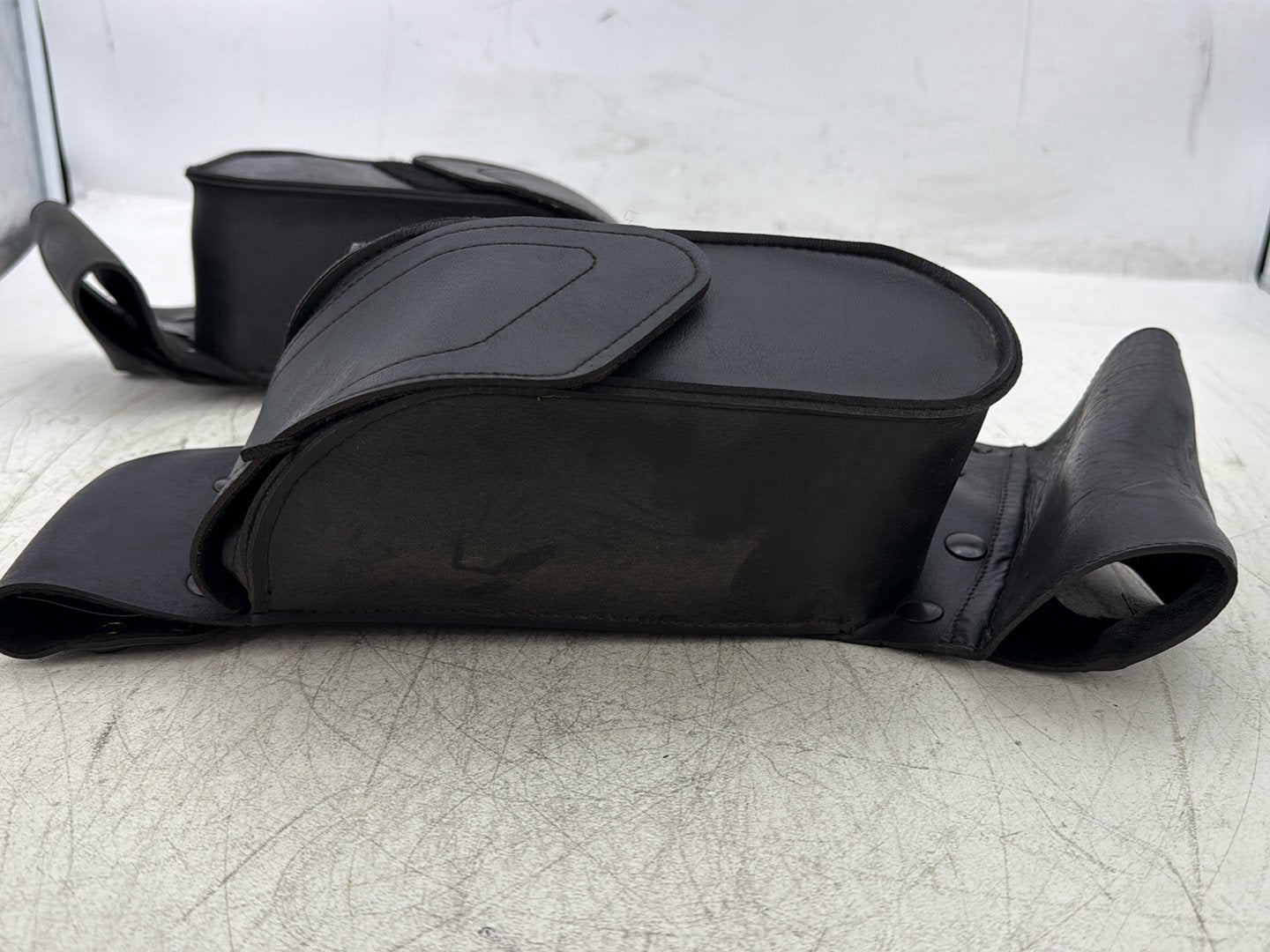 1998 Harley Touring FLHTCUI Electra Glide Ultra OEM Rear Left Right Saddlebags Luggage Leather