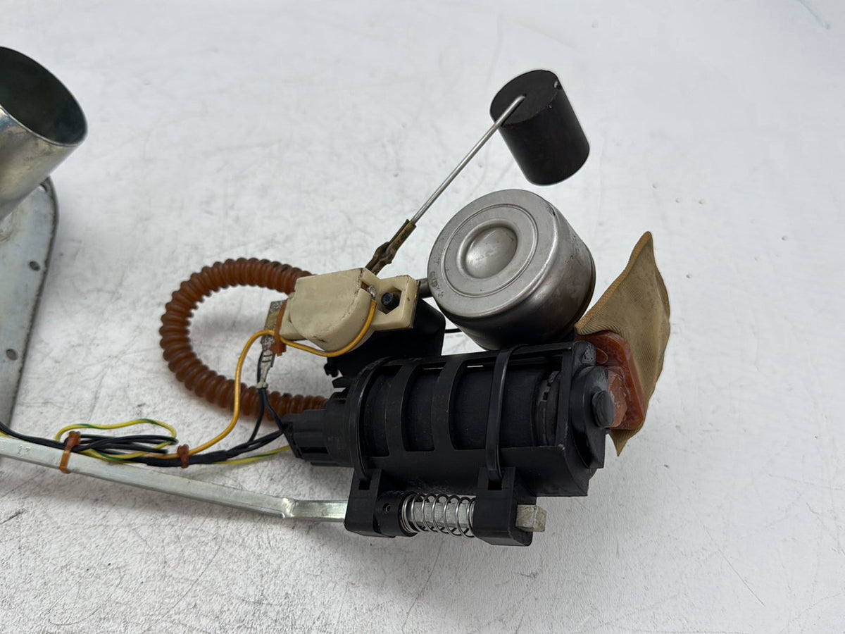 2000 Harley Electra Glide Ultra OEM Fuel Pump Sending Unit Gasoline
