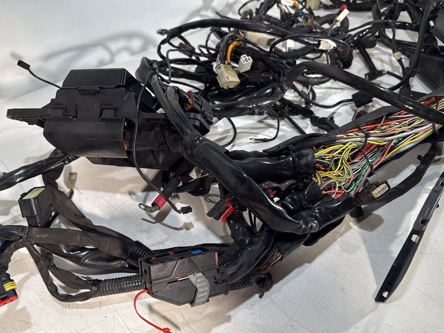 2008 - 2016 Harley-Davidson Touring Electra Glide Ultra Main Wire Wiring Harness Loom 	70121-11