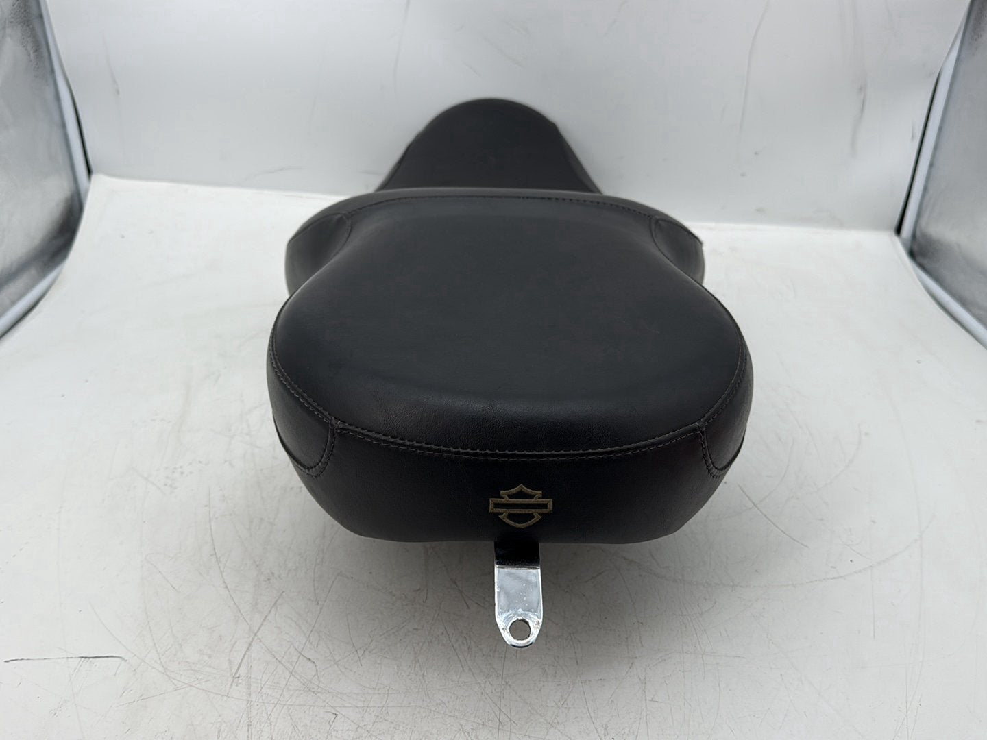 2005 Harley Dyna FXDWG Wide Glide OEM Passenger Rider Driver Seat Saddle