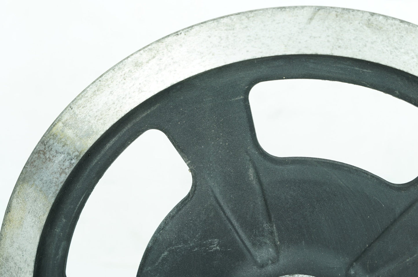 2008 - 2016 Harley-Davidson Touring Road Glide Rear Driver Pulley Sprocket 40217-09