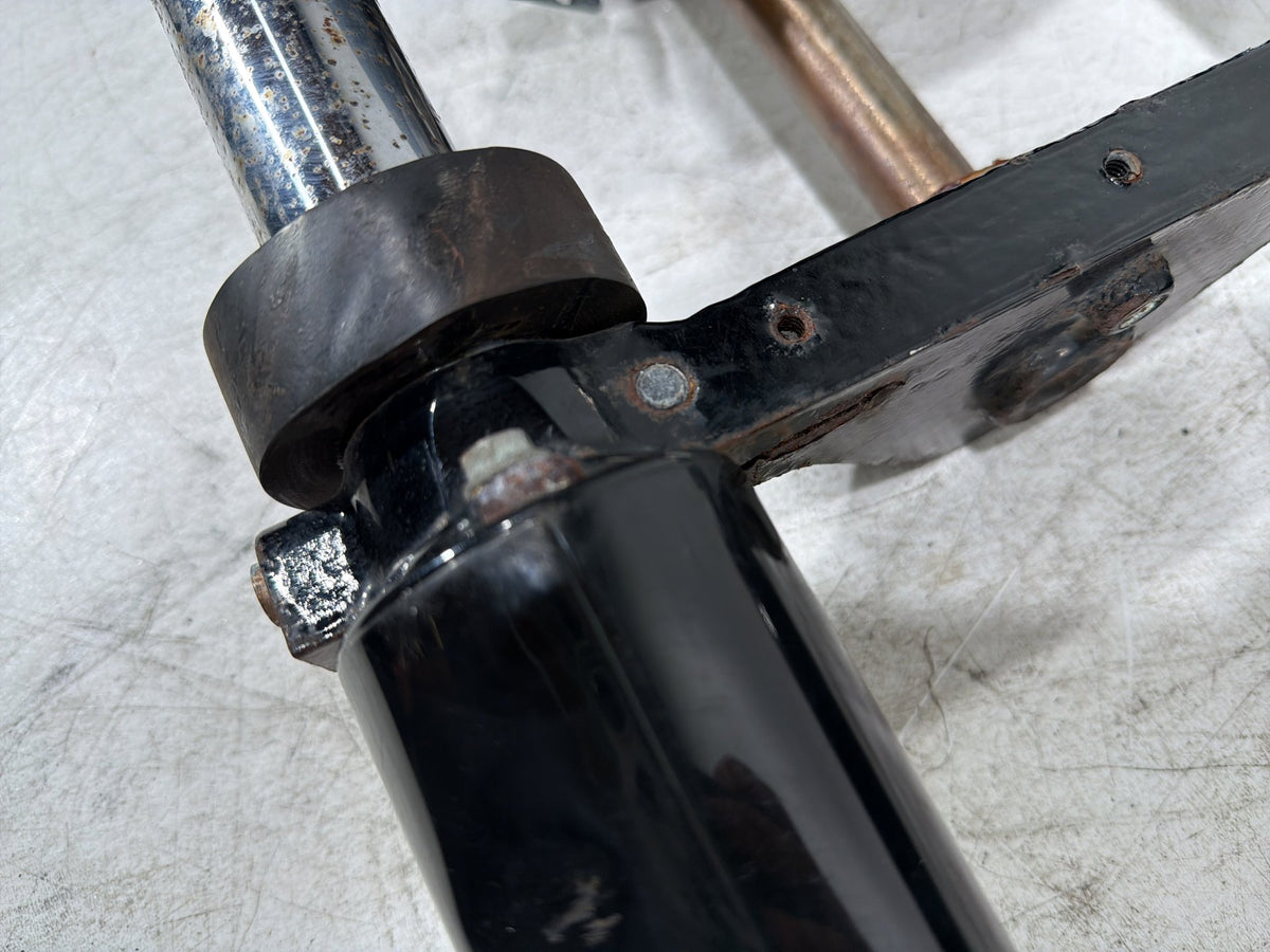 2006 Harley Electra Glide Touring Classic OEM Front Triple Tree Set & LH RH Fork Legs Sliders