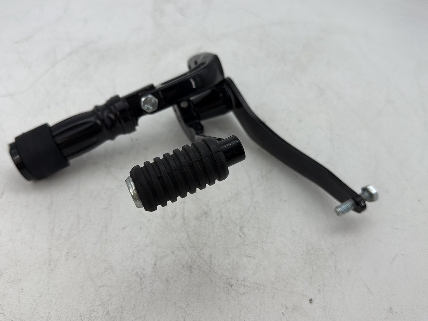 2006 Harley Dyna FXDWGI Wide Glide OEM Left Driver Foot Controls Peg Rest