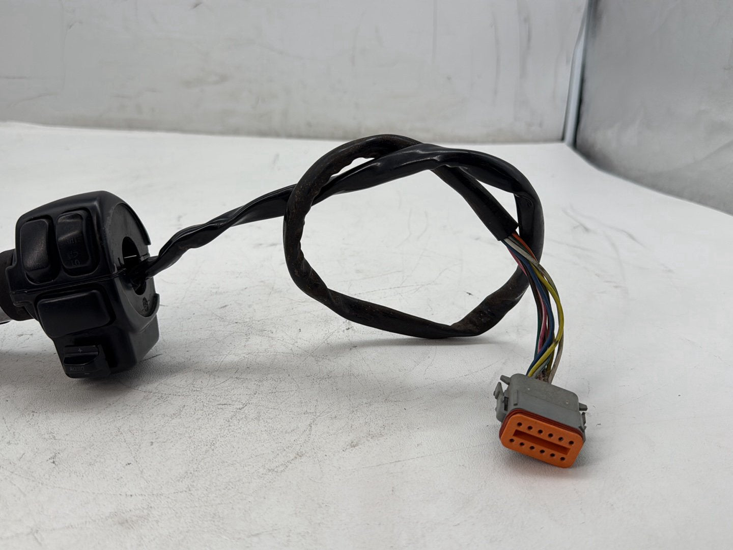 2006 Harley Touring FLHTCI Electra Glide Classic OEM Left Turn Signal Headlight Switches Controls