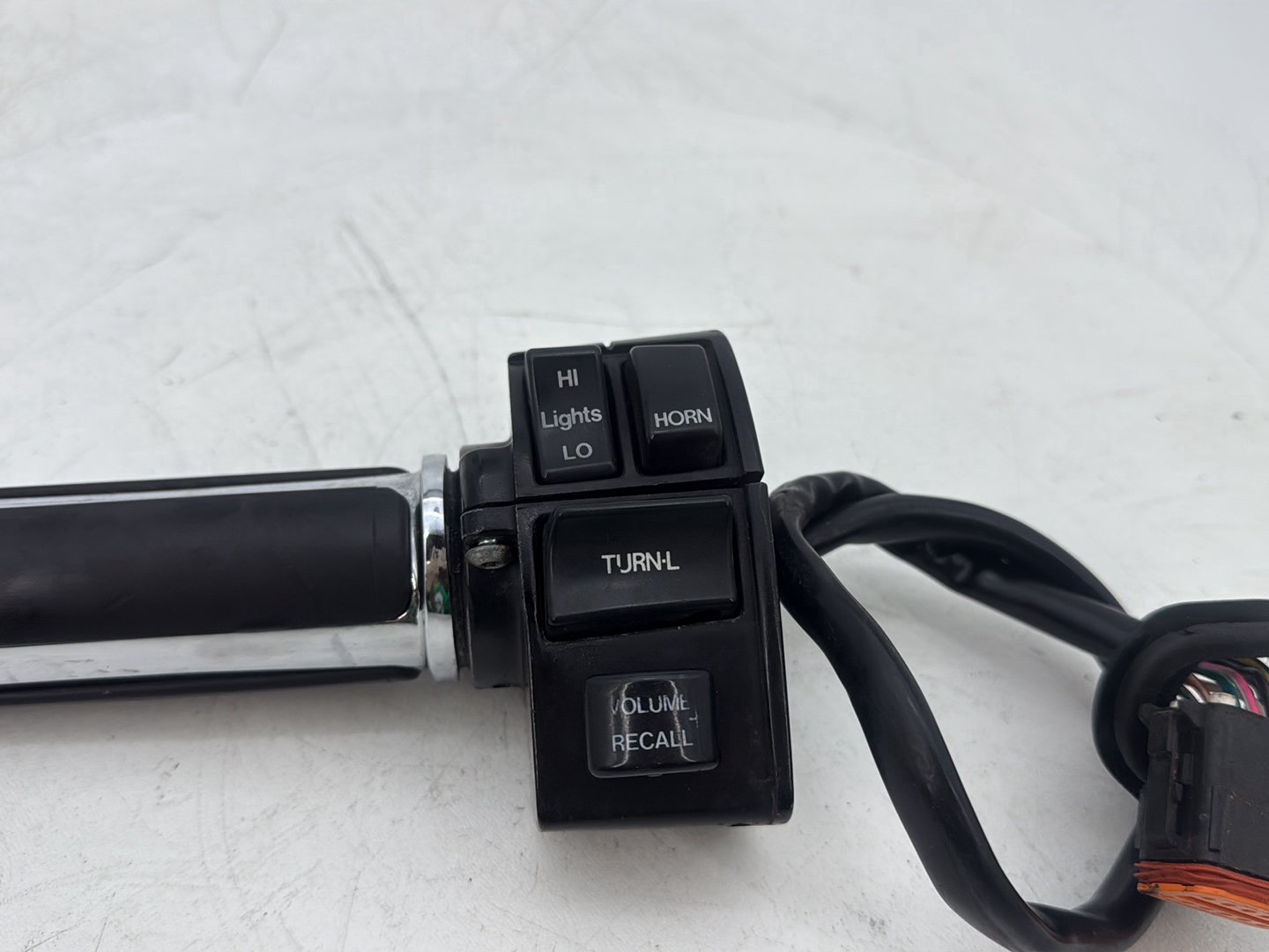 1995 Harley Touring FLHTCI Electra Glide Classic OEM Left Turn Signal Headlight Switches Controls