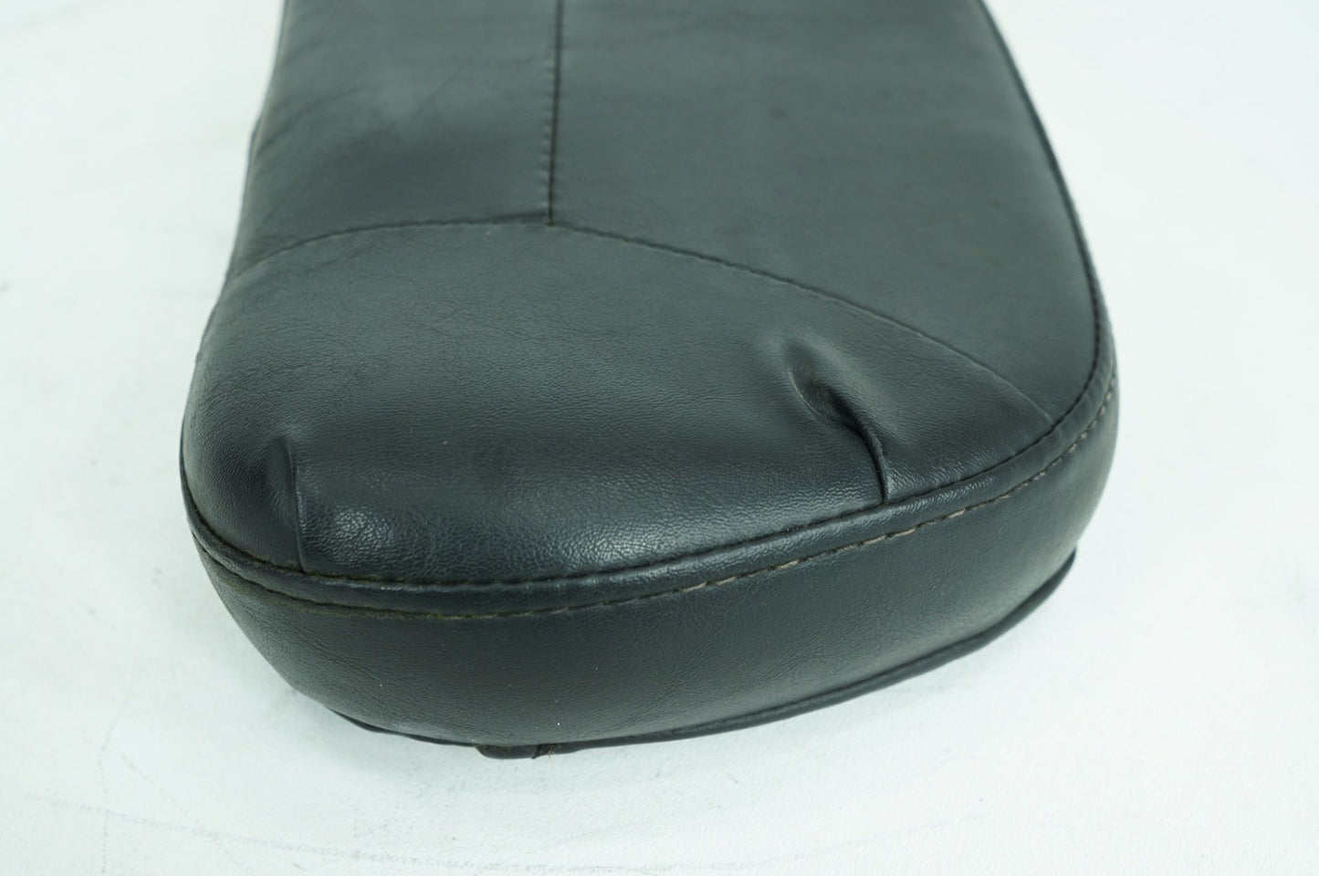 2008 - 2016 Harley-Davidson Touring Electra Glide Ultra Rear Passenger Backrest Cushion Pad 51727-05A