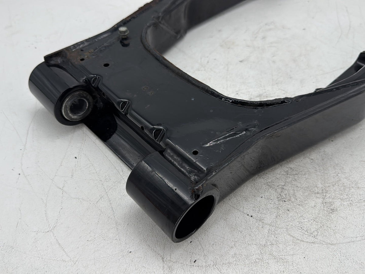 2006 Harley Street Glide Touring FLHXI OEM Rear Fork Swingarm Swing Arm