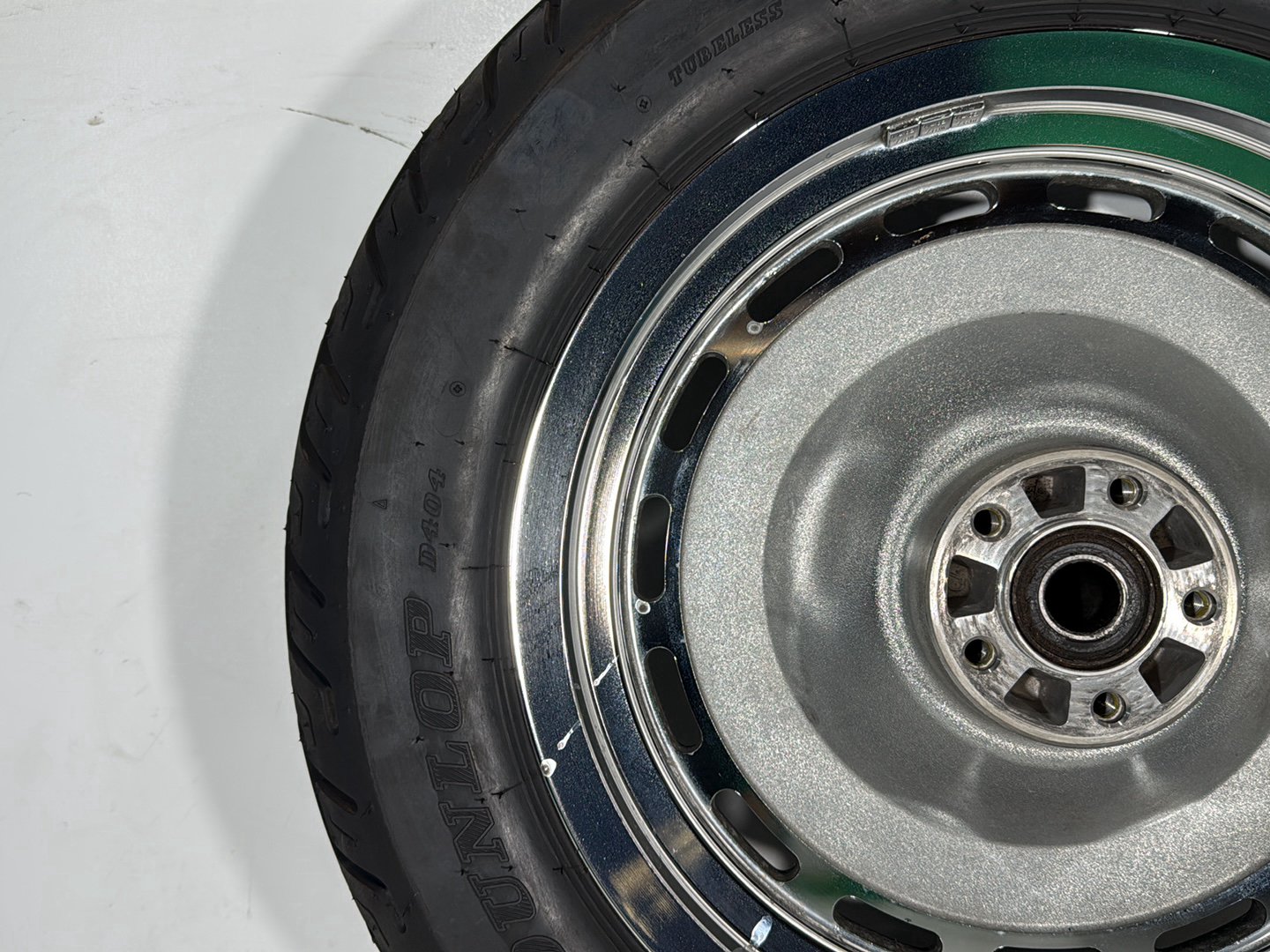 2004 - 2013 Harley-Davidson Sportster 1200 Custom Rear Wheel Rim Tire  	43335-05
