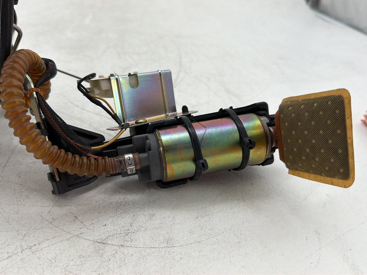 2006 Harley Electra Glide Touring OEM Fuel Pump Gas Gasoline Petrol Sending