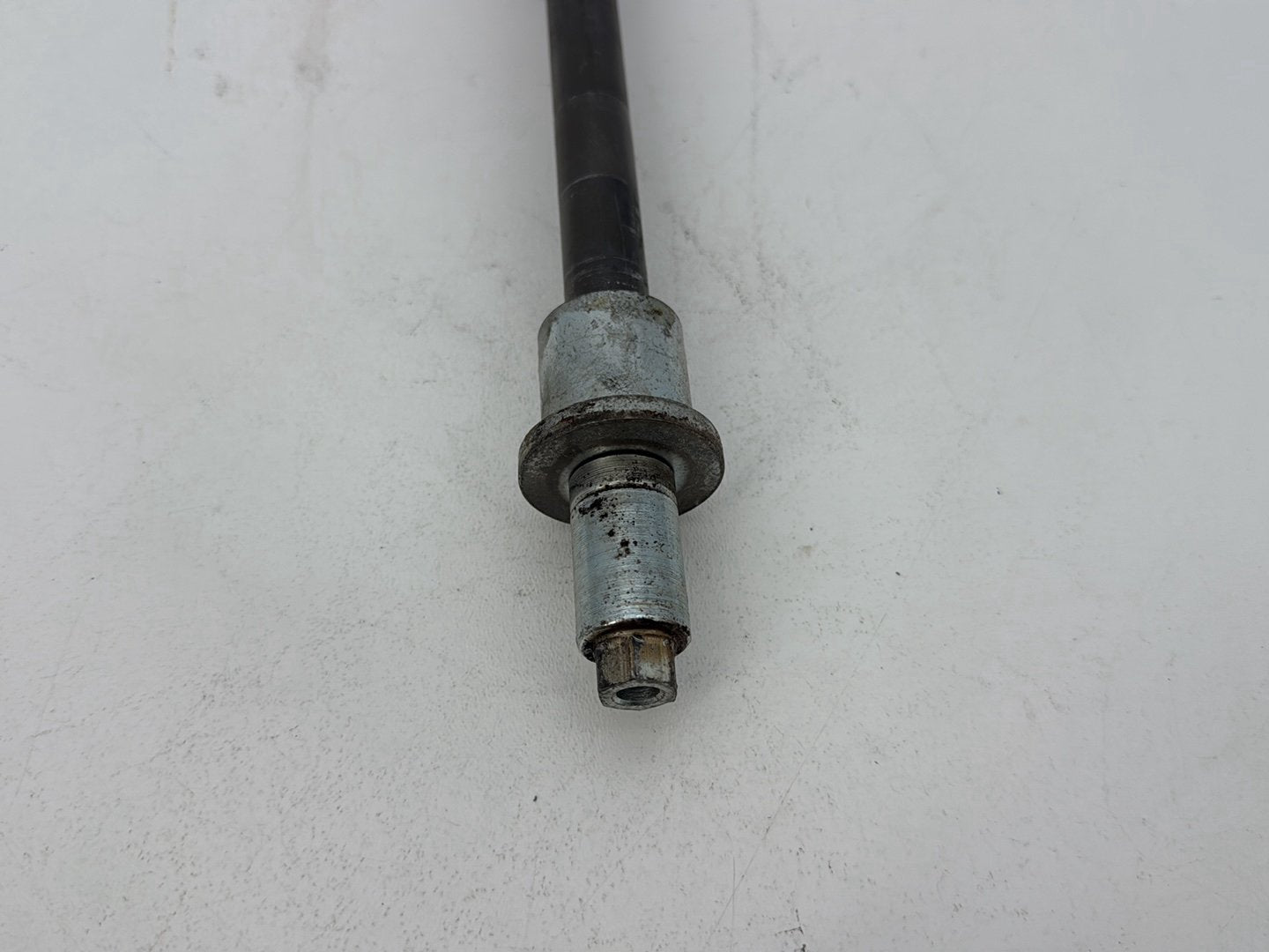 2007 - 2011 Harley-Davidson Touring Street Glide Rear Fork Swingarm Pivot Bolt Shaft 47505-02