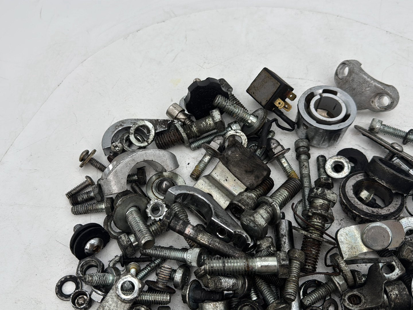 1999 - 2006 Harley-Davidson Touring Road King Classic Hardware Bolts Nuts & Brackets