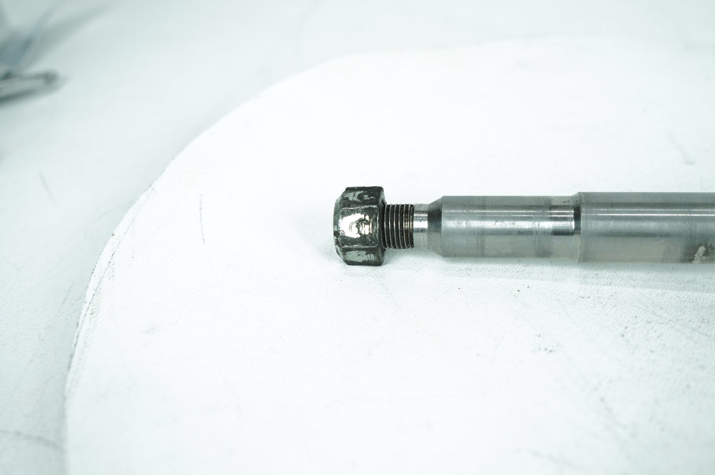 1999 - 2006 Harley-Davidson Softail Fat Boy Front Wheel Axle Bolt Shaft 41584-86A