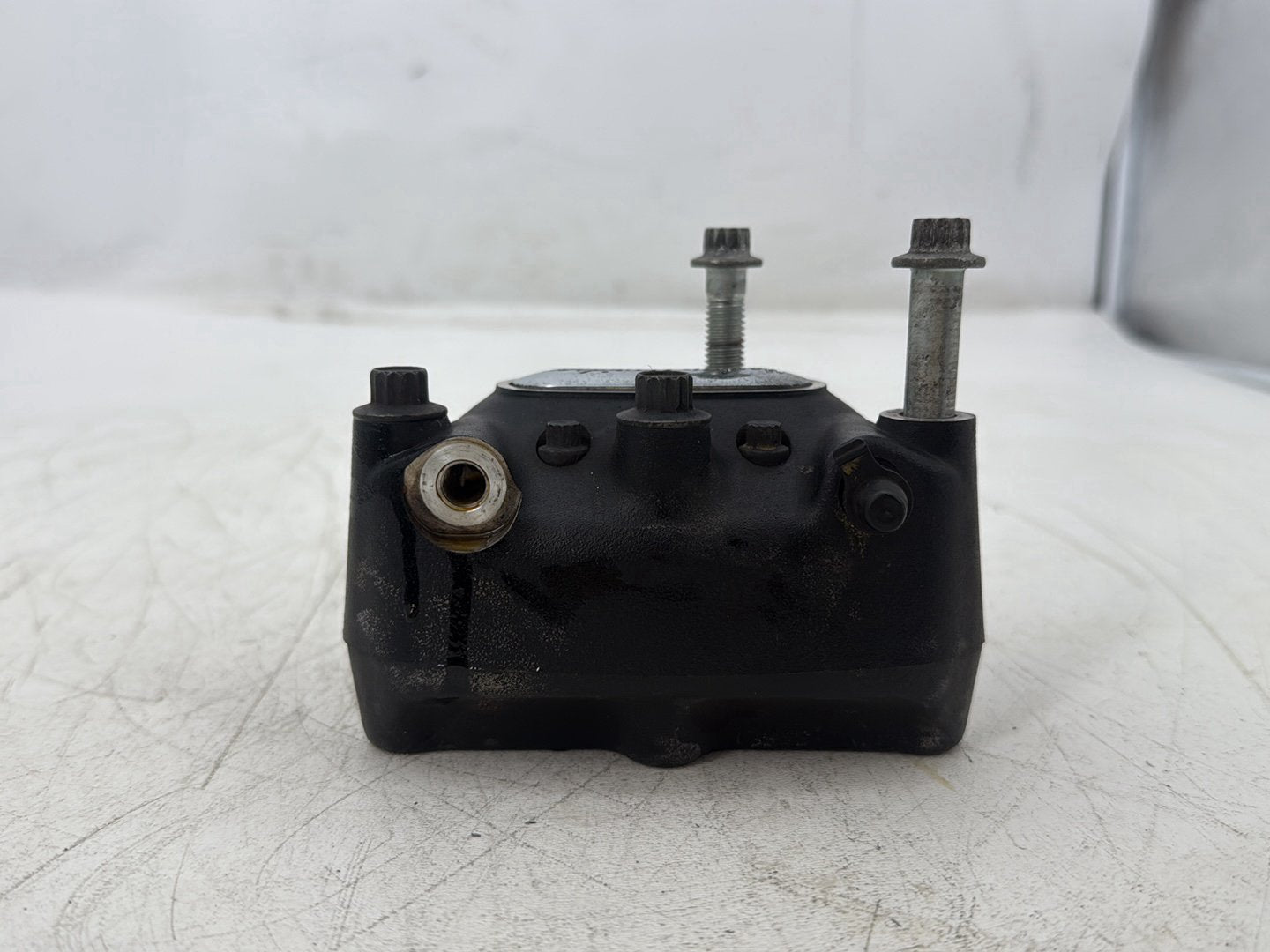 2006 Harley Softail FLSTCI Heritage Classic OEM Front Left 1 Brake Caliper