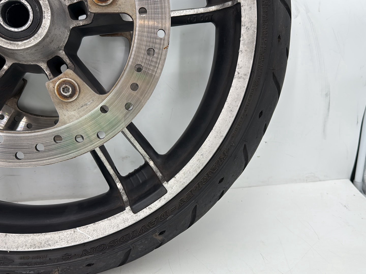 2008 Harley Electra Glide Touring Ultra FLHTCUI OEM Front Wheel Rim Tire