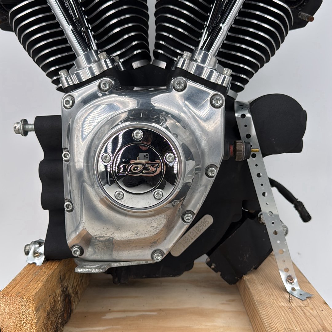 2007 - 2017 Harley-Davidson Dyna Switchback EFI Twin Cam 103 Engine Motor  	19806-12
