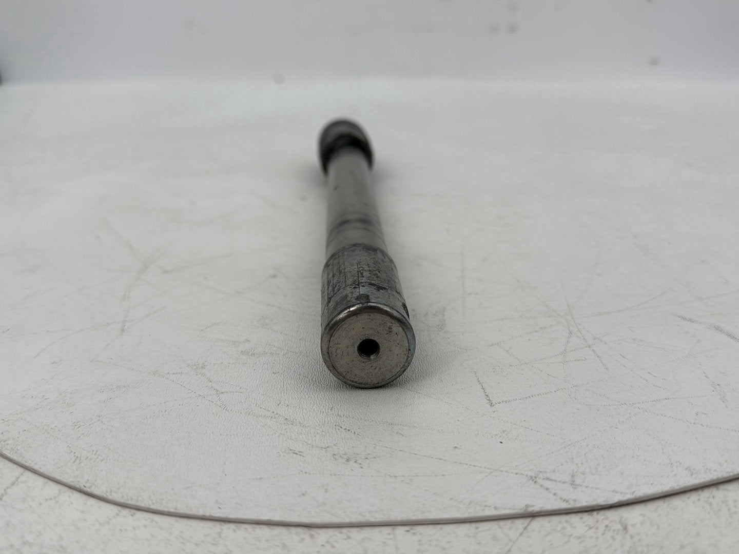 2007 - 2012 Harley-Davidson Touring Electra Glide Ultra Front Wheel Axle Bolt Shaft 43364-00