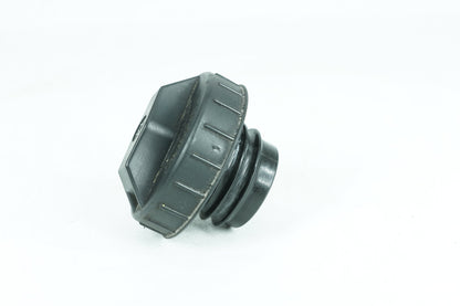 1999 - 2006 Harley-Davidson Touring Electra Glide Classic Fuel Gas Tank Cap Bushing Hub 61274-92