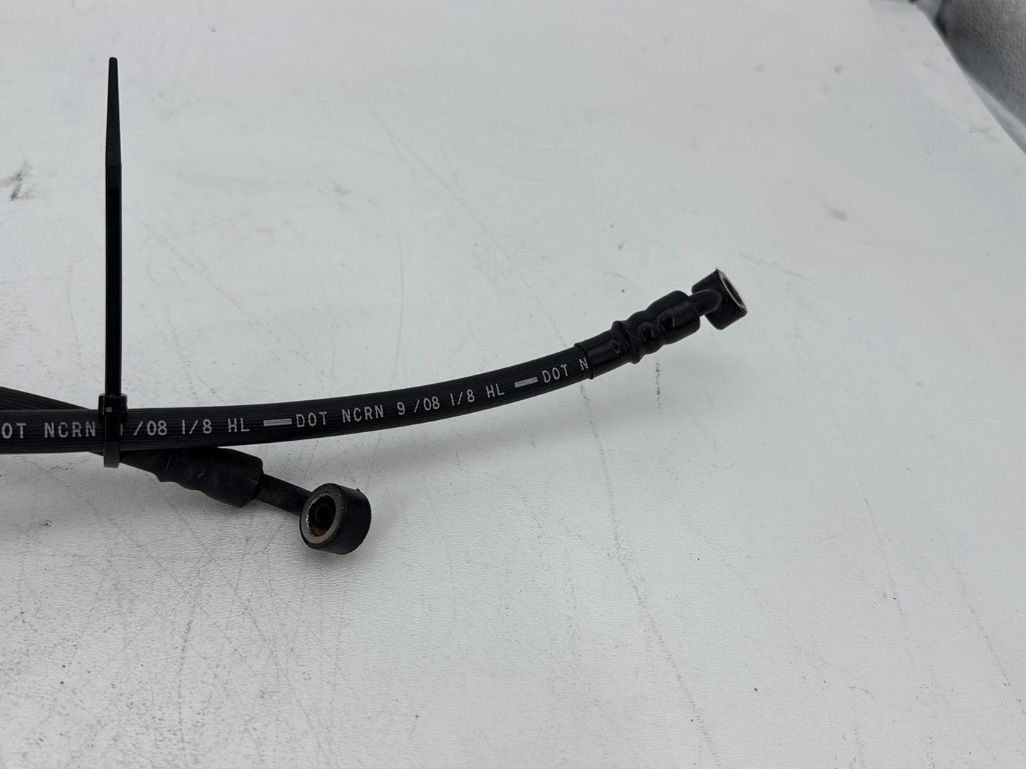 2009 Harley Sportster 883 Low XL883L OEM Front Brake Hose Line Pipe