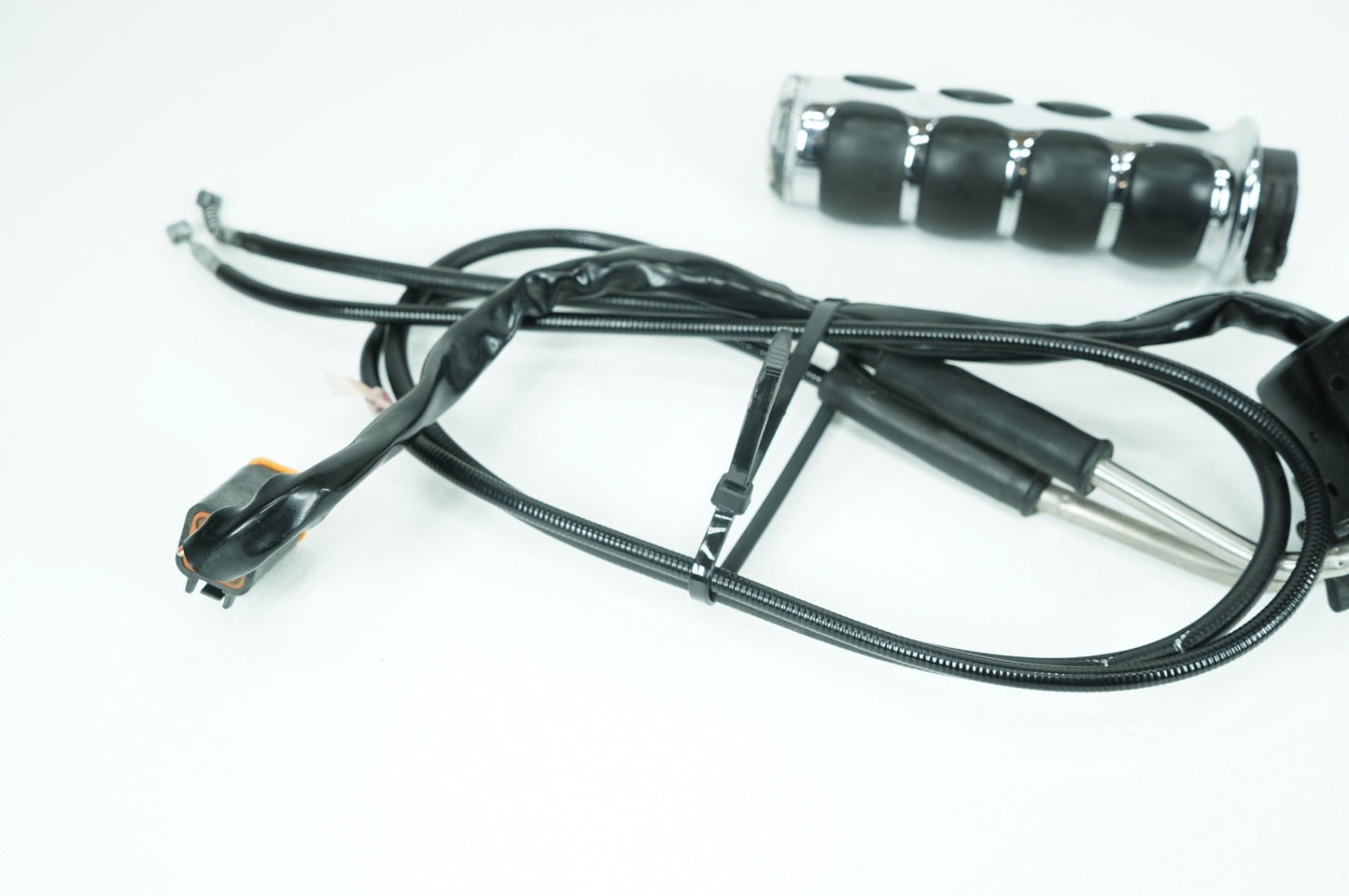 1991 - 2003 Harley-Davidson Sportster Custom Anniversary Right Engine Start Kill Switches Controls 71684-06A