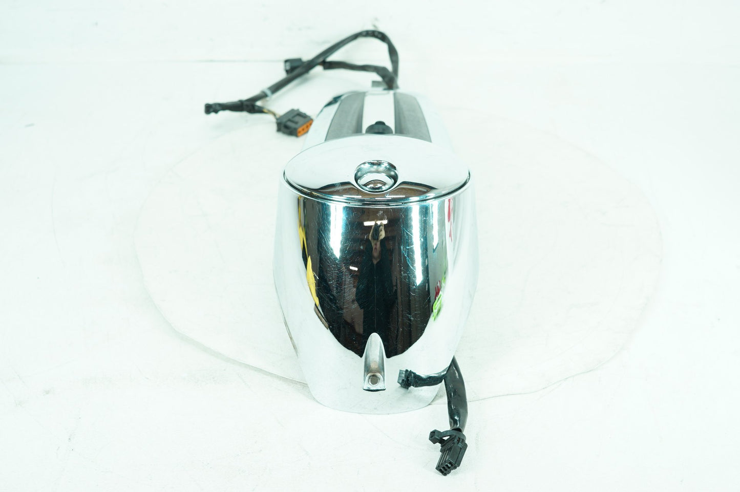 2007 - 2011 Harley-Davidson Touring Electra Glide Ultra Fuel Gas Tank Dash Console NOKey 61270-08