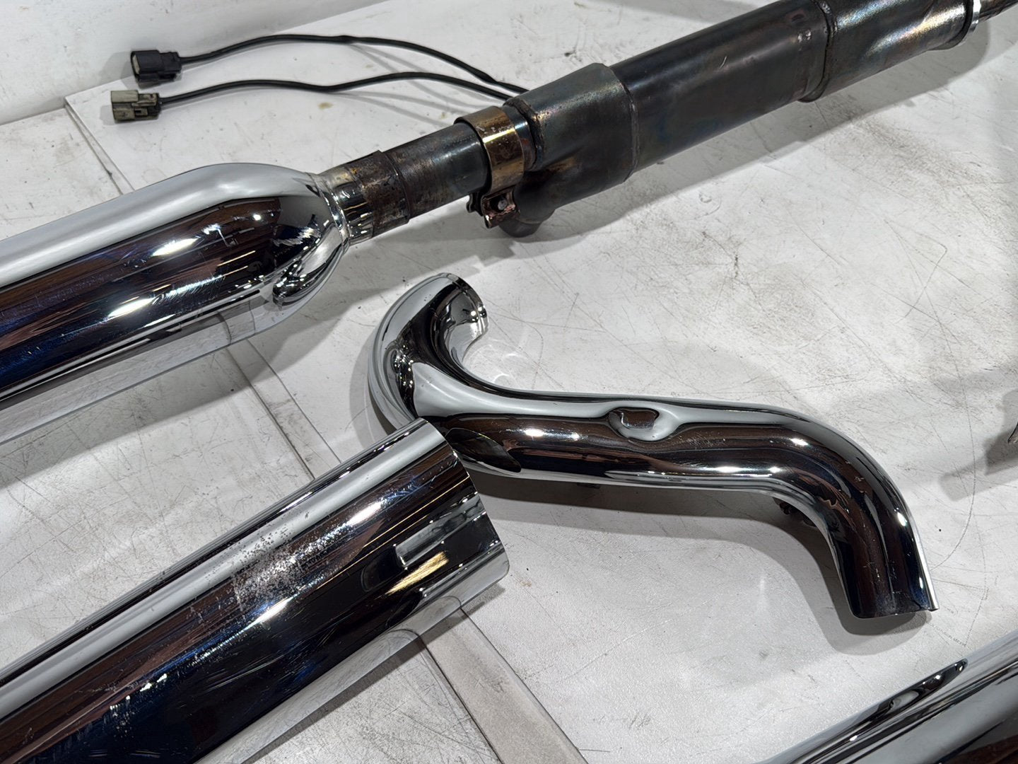 2011 Harley Street Glide Touring FLHX OEM Exhaust Header Pipes Muffler