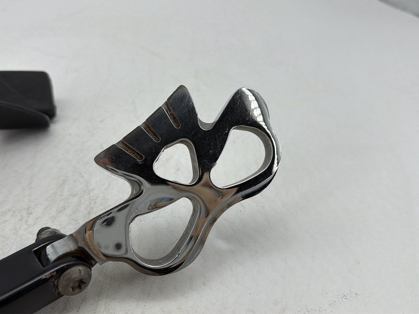 2009 Harley Dyna Street Bob FXDB OEM Left Right Foot Brake Control Pegs
