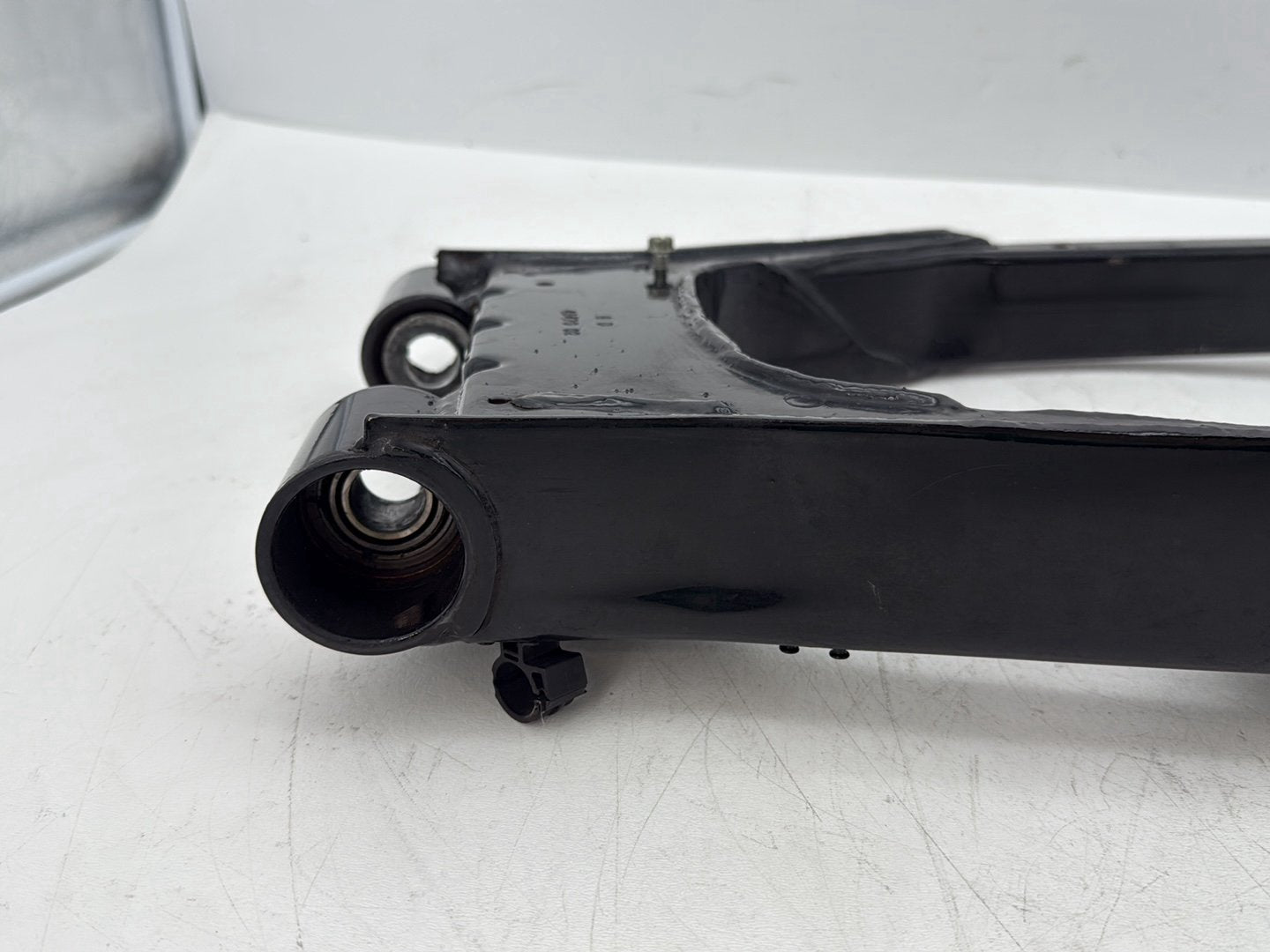 2005 Harley Touring FLHRCI Road King Classic OEM Rear Fork Swingarm Swing Arm