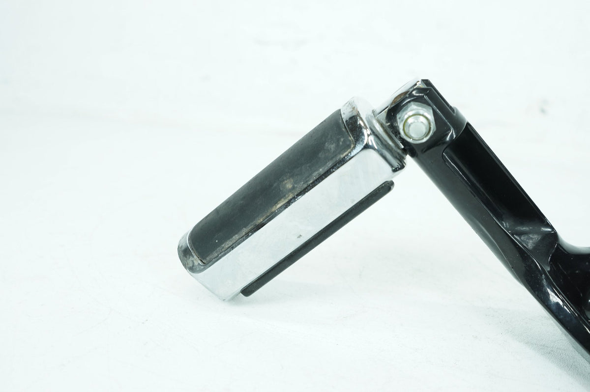 2004 Harley Softail FXST Standard OEM Right Driver Foot Controls Peg Rest