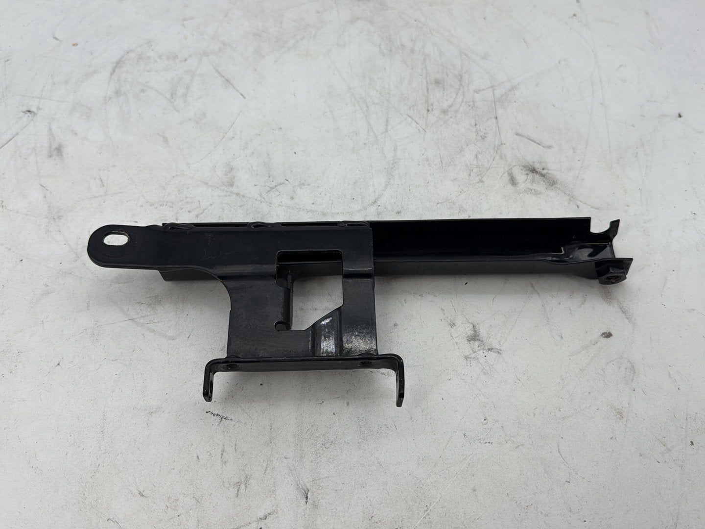 2002 Harley Heritage Softail Classic FLSTC OEM Seat Bracket Mount Support Mounting