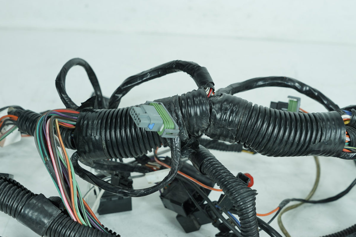 2007 - 2011 Harley-Davidson Touring Electra Ultra Front Sub Wiring Harness Loom Interconnect 70232-08