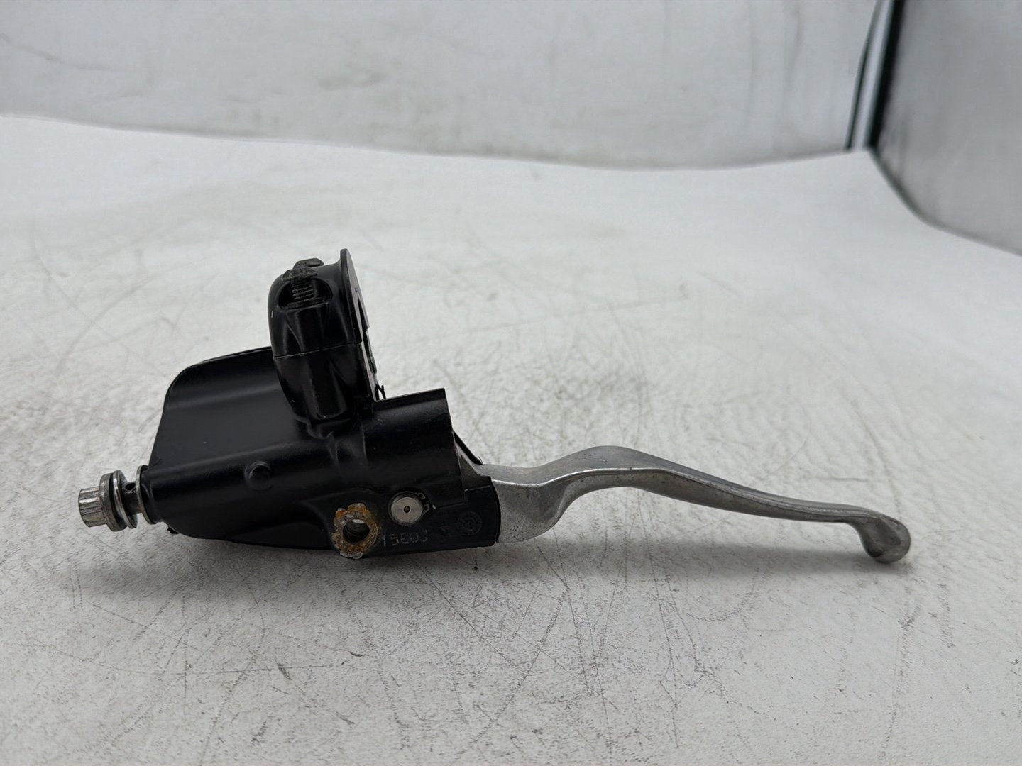 2011 Harley Heritage Softail Classic FLSTC OEM Front Right Brake Lever Master Cylinder