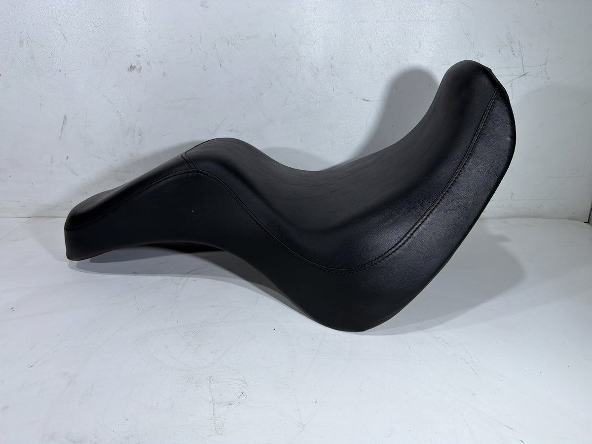 2001 Harley Softail Deuce FXSTD OEM Passenger Rider Driver Seat Saddle