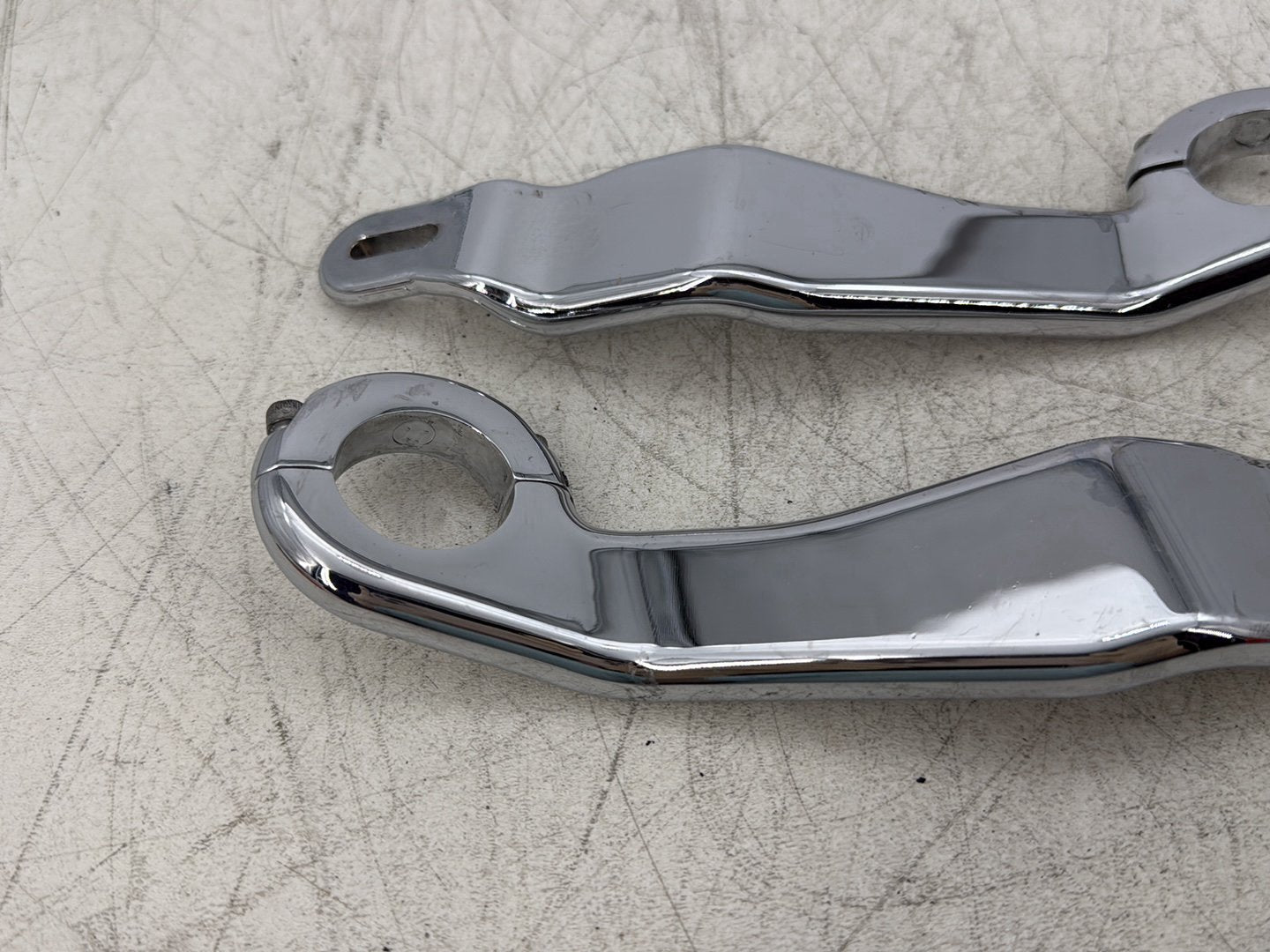 2015 Harley Road Glide Touring FLTRXS OEM Strap Hook Tie Down Bracket Hangers