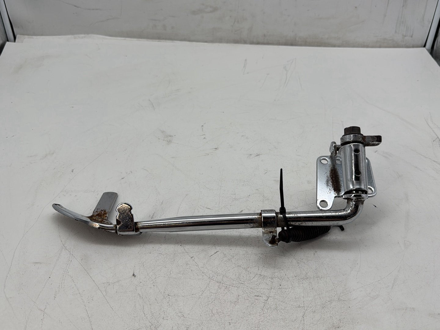 2006 Harley Touring FLHTCI Electra Glide Classic OEM Left Side Jiffy Kick Stand & Spring