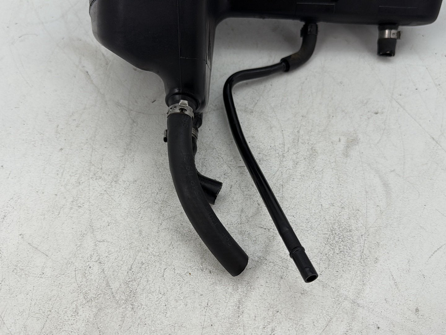 2009 Harley Sportster 883 Low XL883L OEM Oil Tank Reservoir Bottle Canister & Dipstick