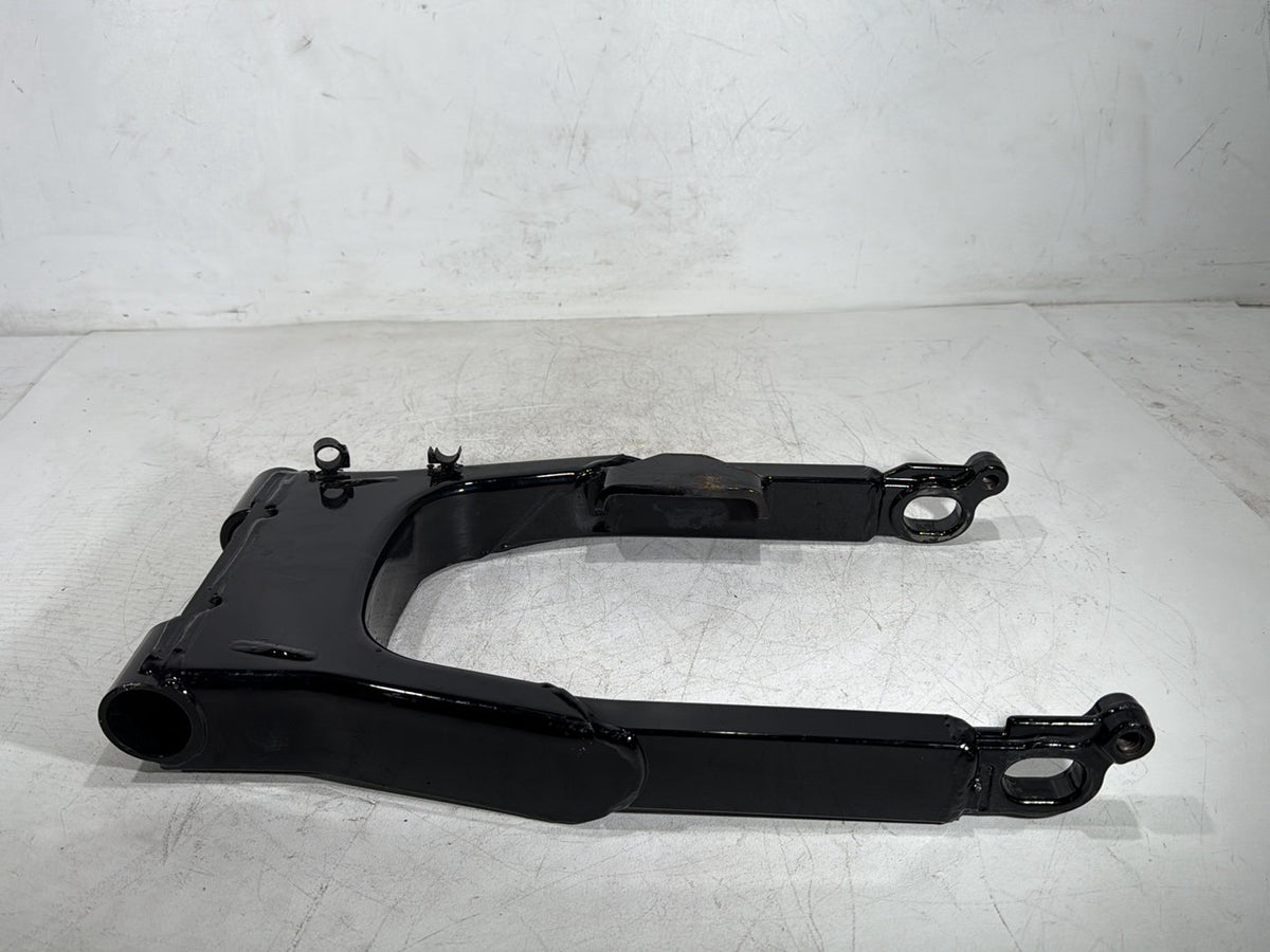 2007 Harley Electra Glide Touring Ultra OEM Rear Fork Swingarm Swing Arm