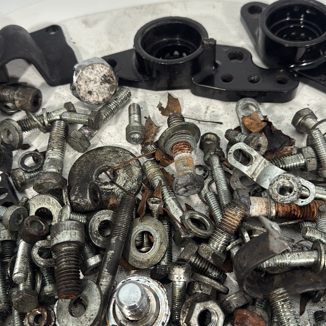 1999 - 2006 Harley-Davidson Touring Electra Glide Classic Hardware Bolts Nuts & Brackets