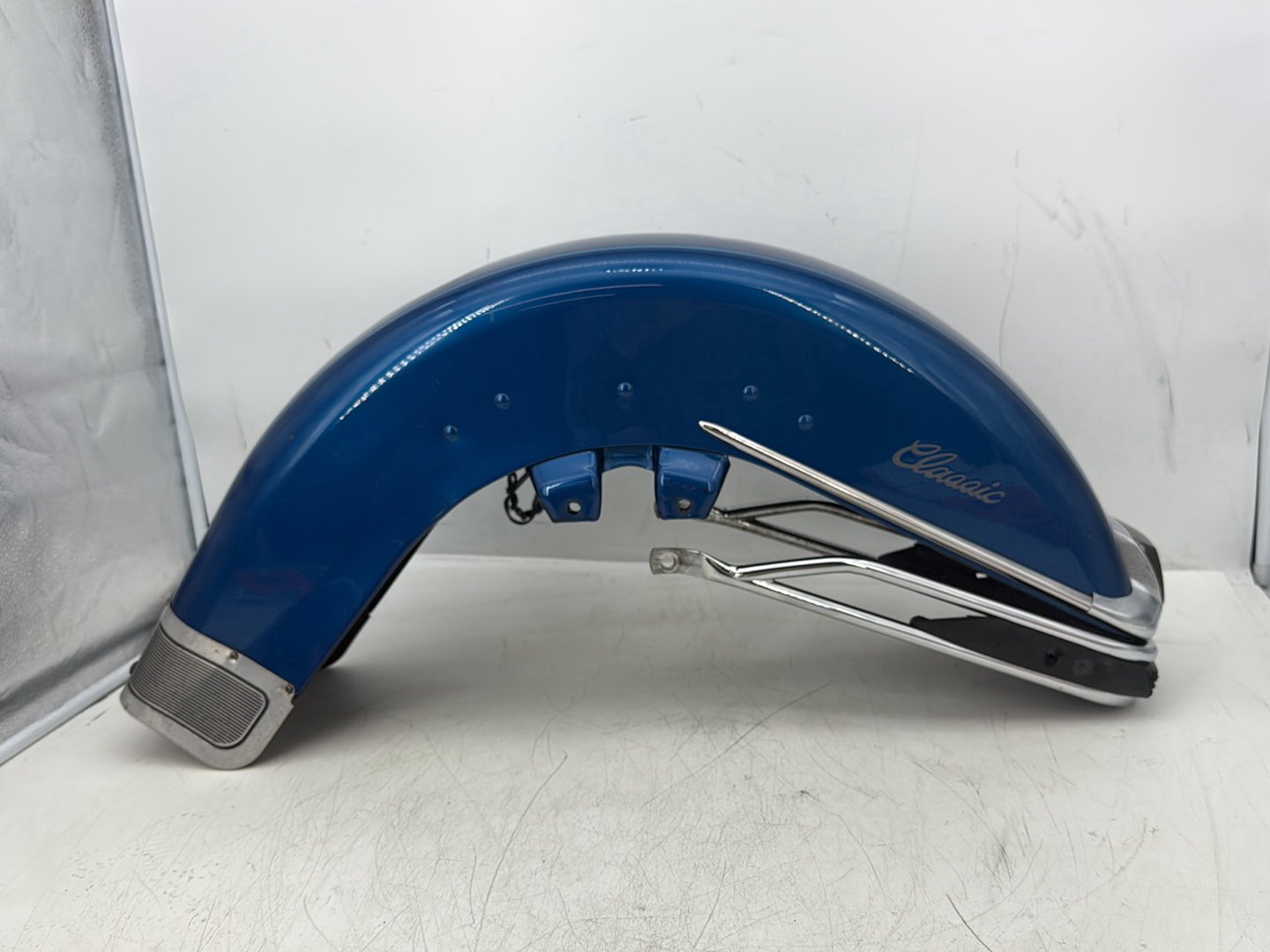 2006 Harley Electra Glide Touring Classic FLHTCI OEM Front Wheel Fender Shell Panel