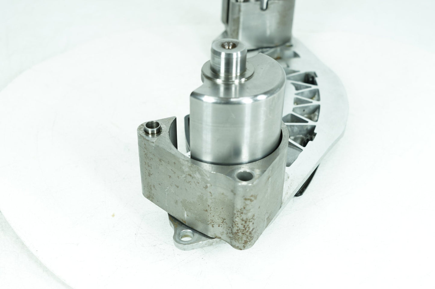 1999 - 2006 Harley-Davidson Softail Heritage Engine Motor Lower Timing Chain Guide 14715-00