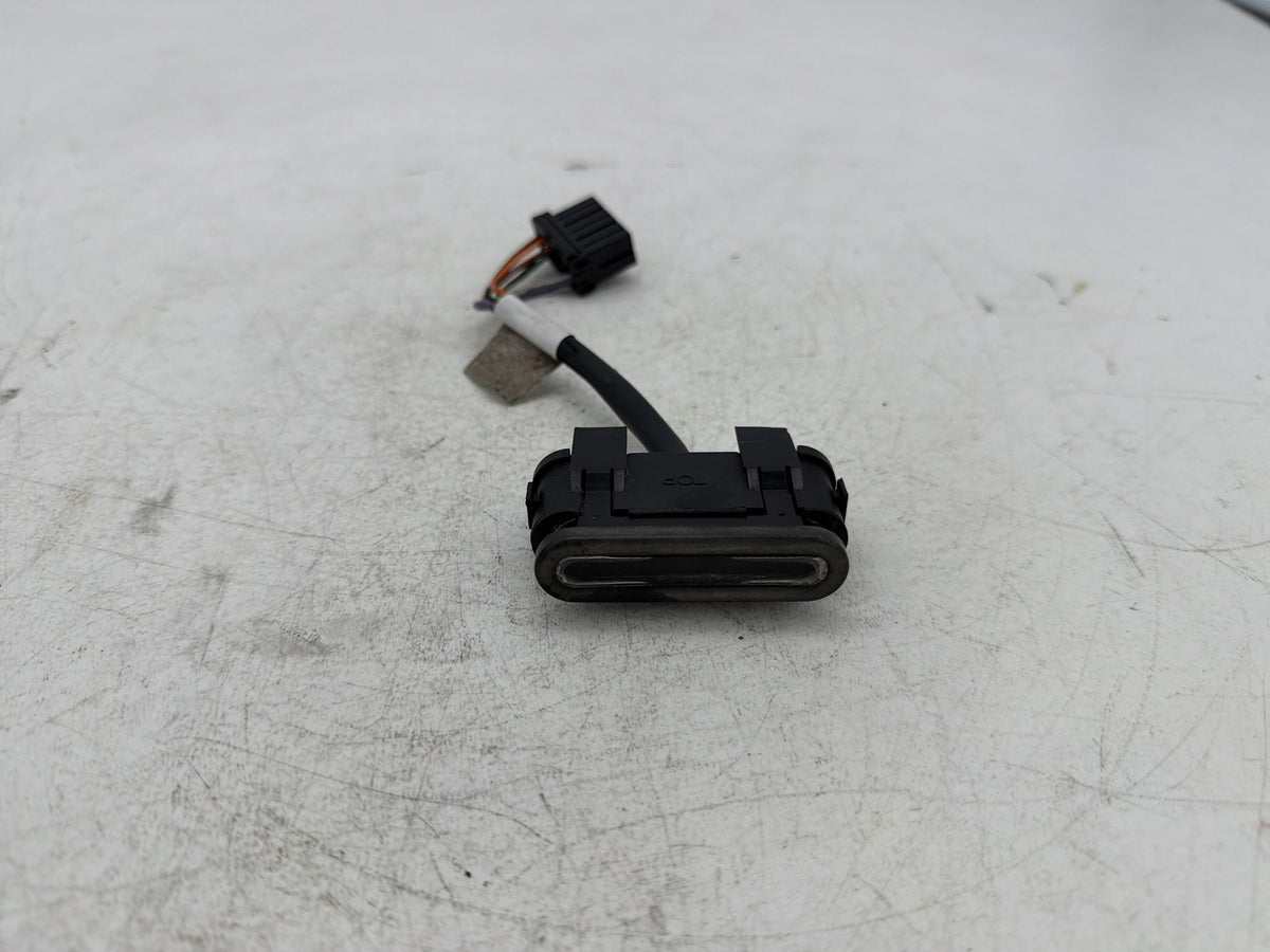 2010 Harley Electra Glide Touring Ultra OEM Dash Indicator Lamp Wire Plug In