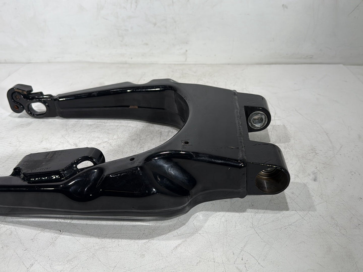 2010 Harley Street Glide Touring FLHX OEM Rear Fork Swingarm Swing Arm