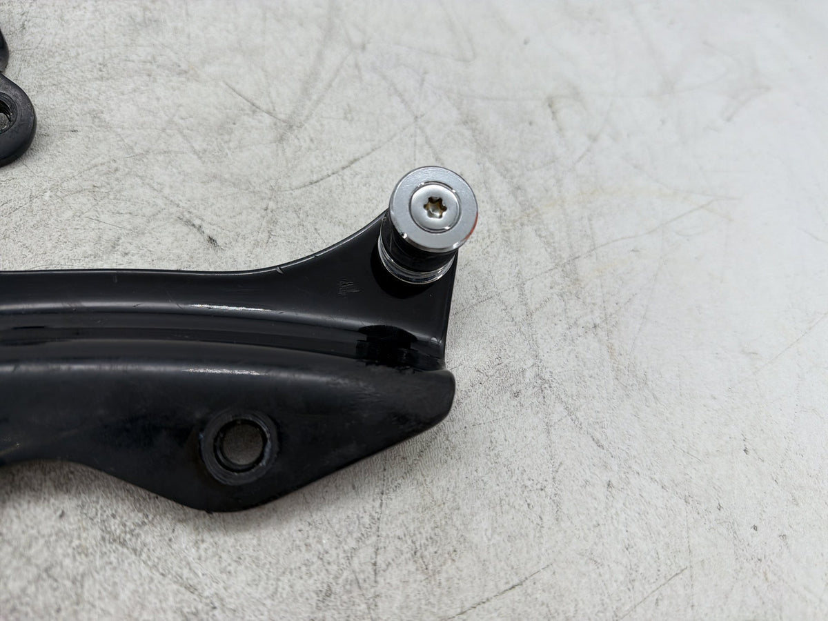 2010 Harley Electra Glide Touring Ultra OEM 4 Point Detachable Docking Hardware