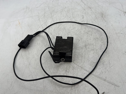 2003 Harley Dyna Wide Glide FXDWG OEM Voltage Regulator Rectifier