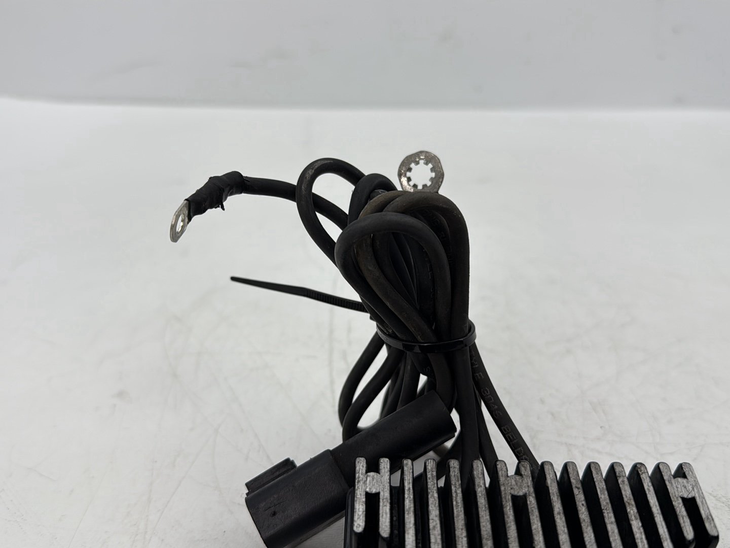 2002 Harley Dyna FXD Super Glide OEM Voltage Regulator Rectifier